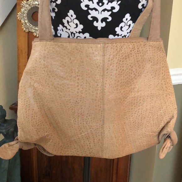 Vintage 1920’s Benelli Roma Leather ostrich stamped cross body adjustable bag - Picture 6 of 17